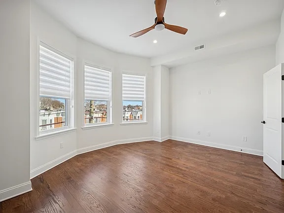 Building Photo - 2926 W Oxford St