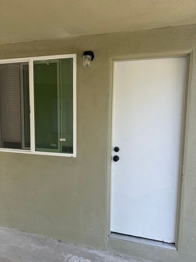 Building Photo - Azusa one bed one bath new ADU for lease