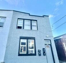 Building Photo - 709 Adriatic Ave