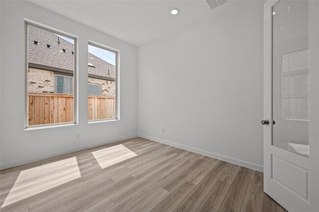 Building Photo - 22119 Shrimp Plant Ln