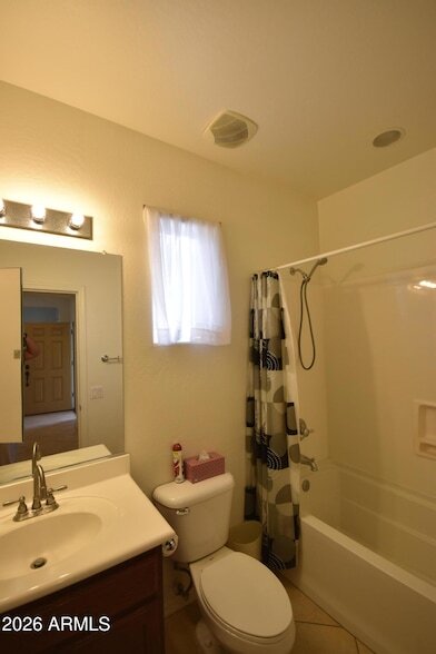 Building Photo - 7117 N 73rd Dr