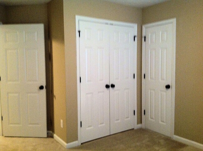 Building Photo - 4046 Corners Way