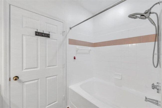 Building Photo - 9602 Lake Chase Island Way