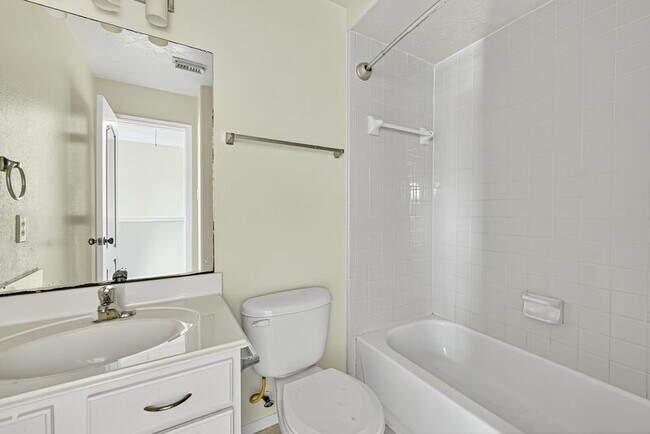 Building Photo - 7407 Hollister Ridge