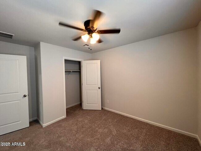 Building Photo - 2075 E Velvet Pl