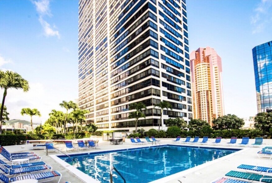 Building Photo - 876 Curtis St