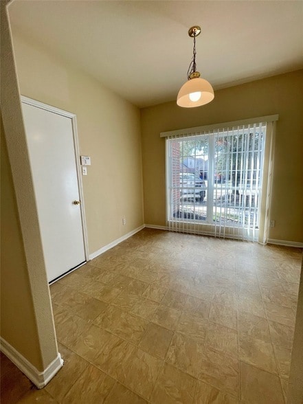 Building Photo - 17838 June Forest Dr