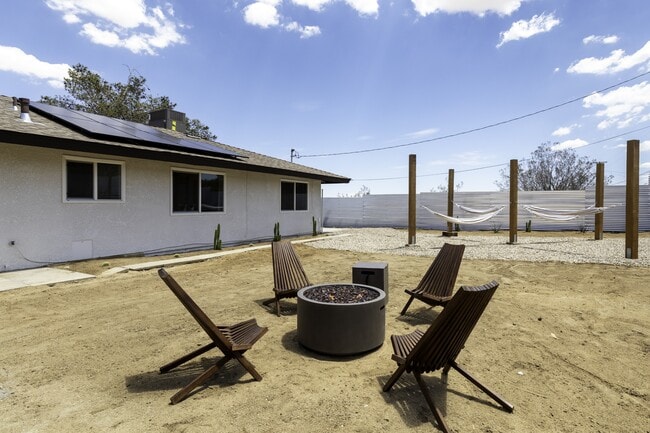 Building Photo - 60237 Natoma Trail