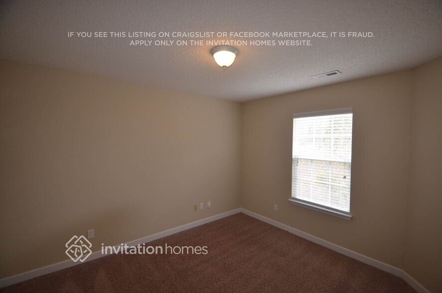 Building Photo - 6329 Day Lilly Ln