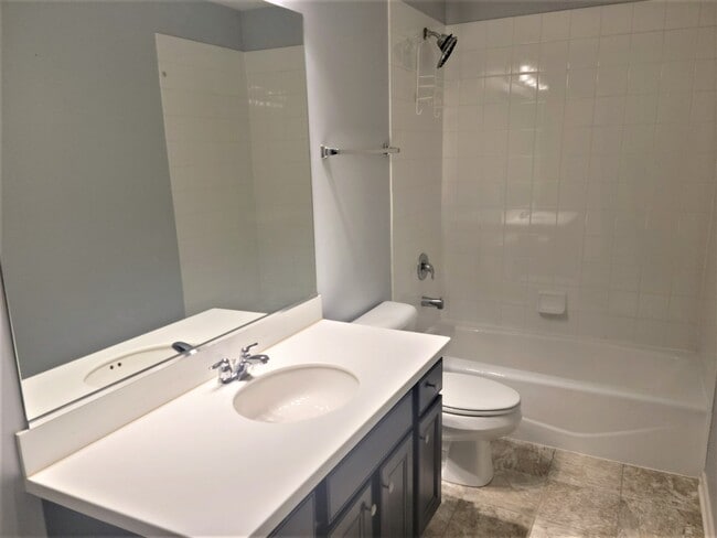 Building Photo - 2573 Carlisle Ln