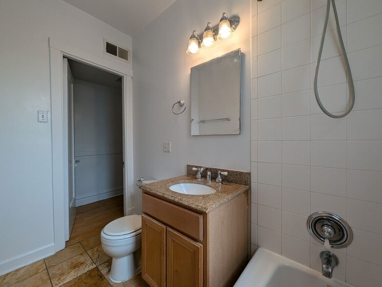 Building Photo - 3449 W Schubert Ave