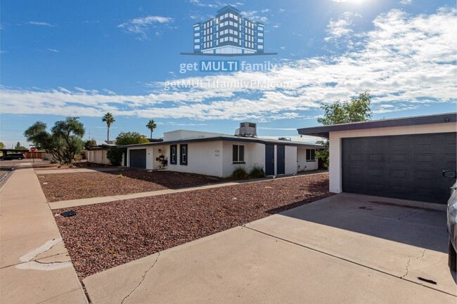 Building Photo - 515 W Pebble Beach Dr