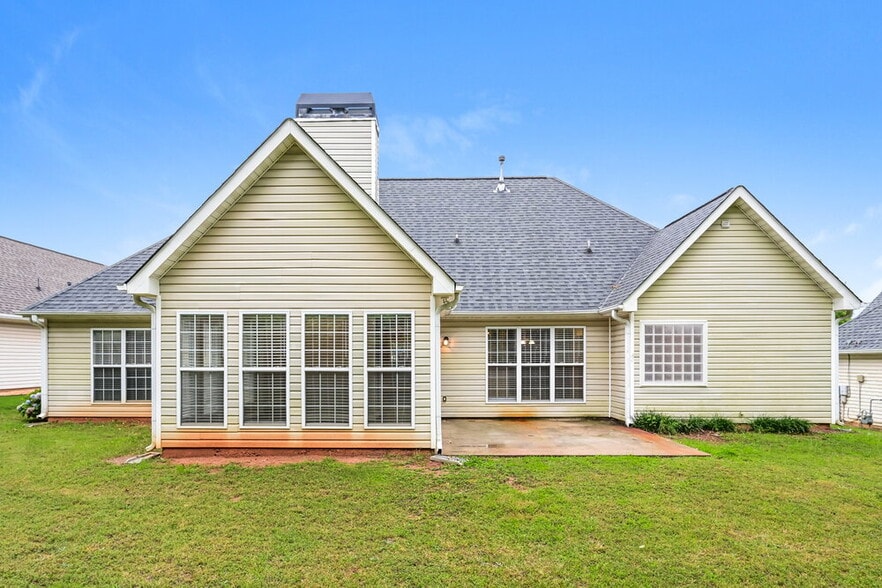 Building Photo - 361 Vista Creek Dr