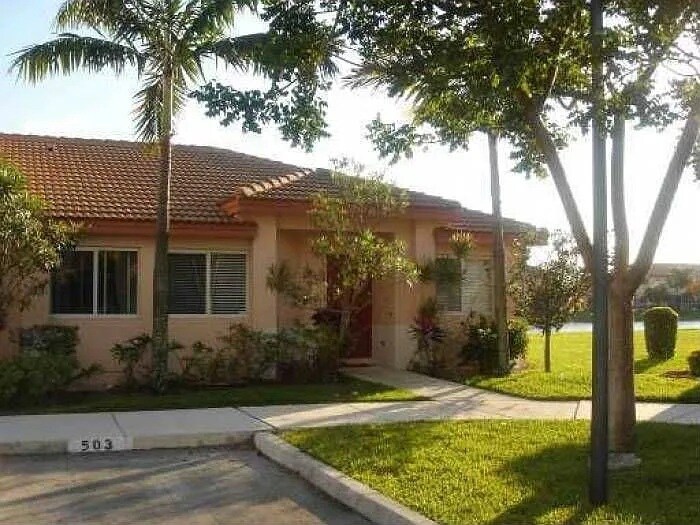 Building Photo - 503 NW 208th Ter