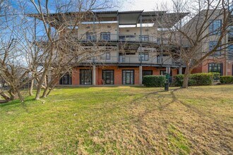 Building Photo - 2525 S Lamar Blvd
