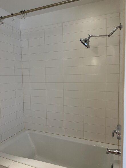 Building Photo - 3601 SW River Pkwy