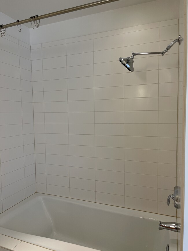 Building Photo - 3601 SW River Pkwy