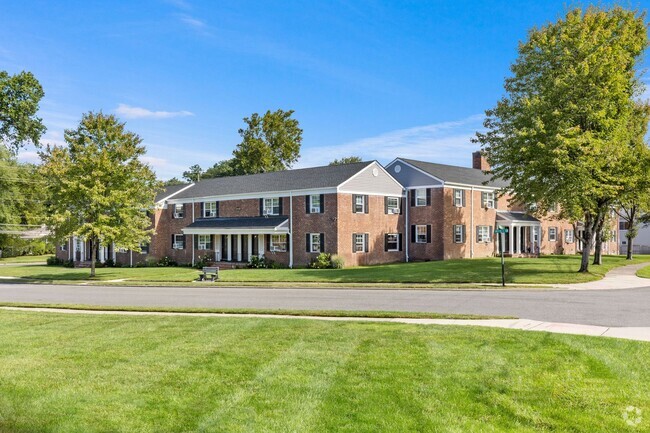 Building Photo - Fair Lawn Preserve