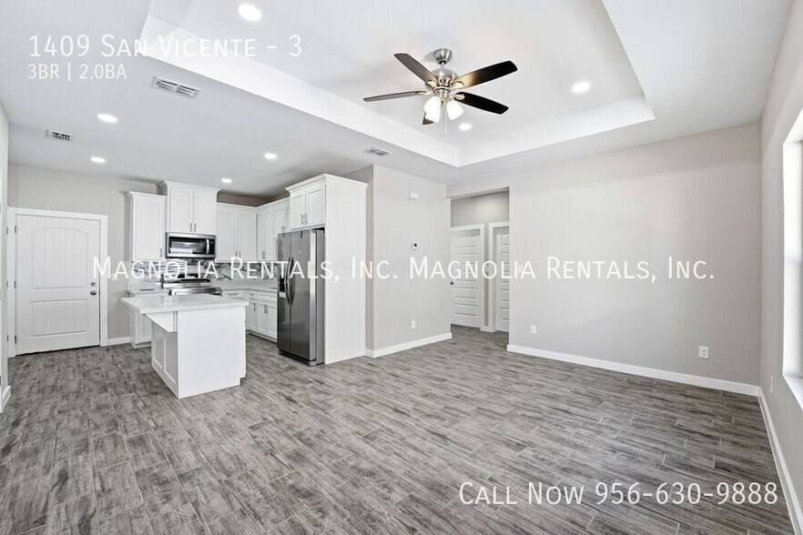 Building Photo - 1409 San Vicente