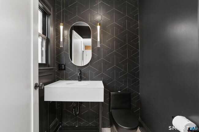 Building Photo - 86 New St