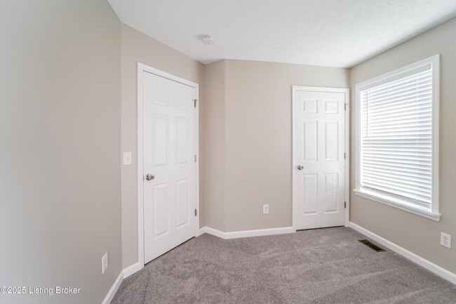 Building Photo - 6700 Leverett Ln