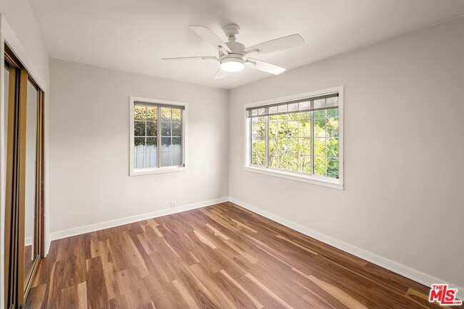 Building Photo - 2939 Oakhurst Ave