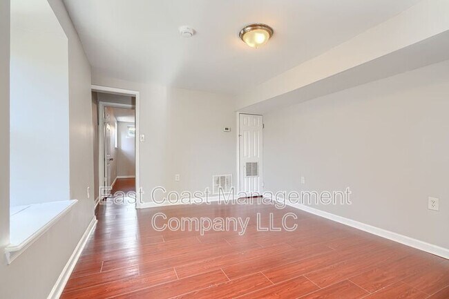 Building Photo - 2860 W Baltimore St