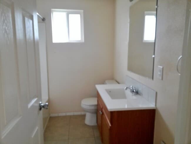 Building Photo - Lynnwood Bungalow