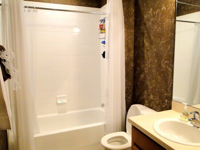 Building Photo - 14056 Ocean Pine Cir