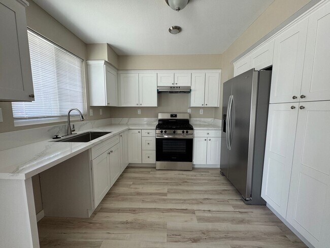 Building Photo - 25060 Steiner Dr