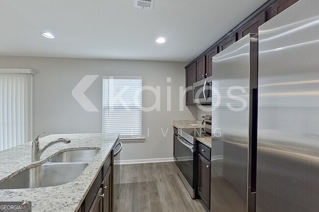 Building Photo - 101 St Phillip Wy