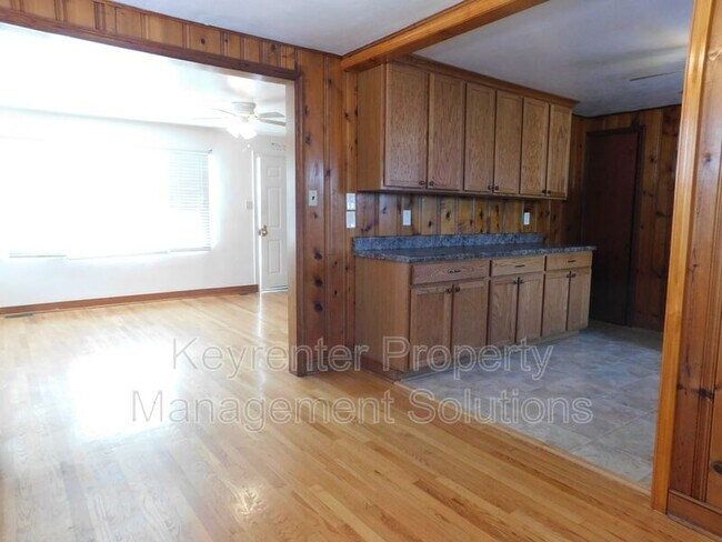 Building Photo - 277 Skyview Cir