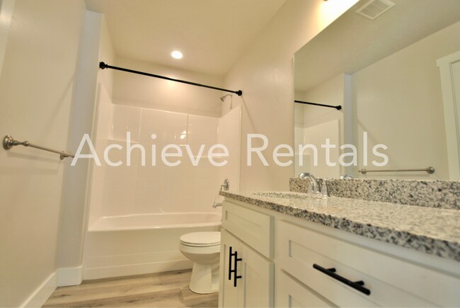 Building Photo - 2053 N 380 E