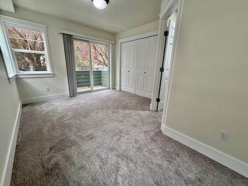 Building Photo - Urban Madison Valley three-bedroom townhome Available April 1st, 2026