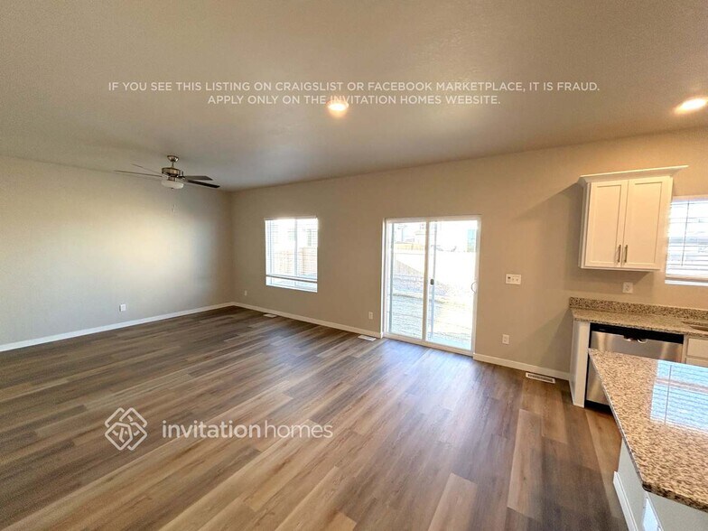 Building Photo - 7303 Dolores Ave