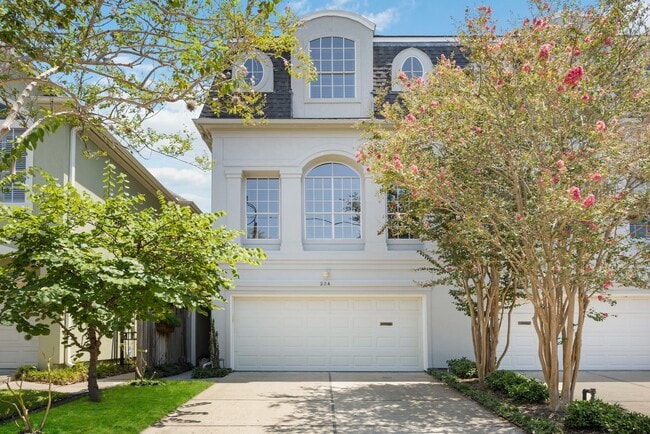 Building Photo - 224 Birdsall St