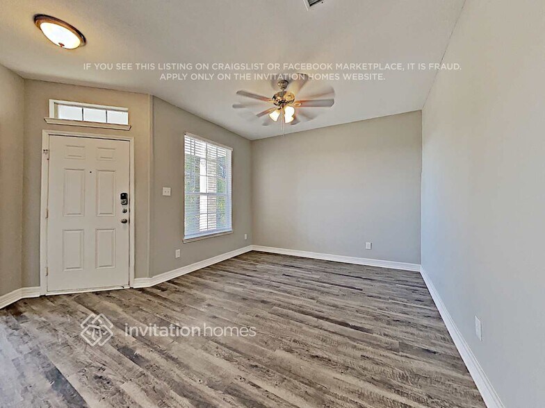 Building Photo - 1060 Pullman Dr