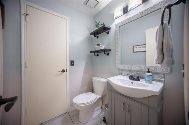 Building Photo - 3824 Huckleberry Dr