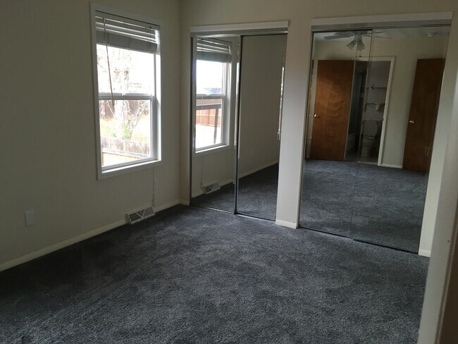 Building Photo - 3143 21st Avenue Court