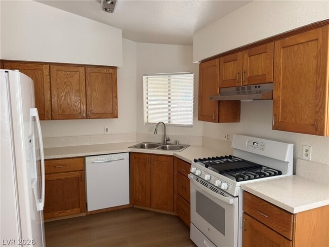 Building Photo - 2324 Chapman Hill Dr
