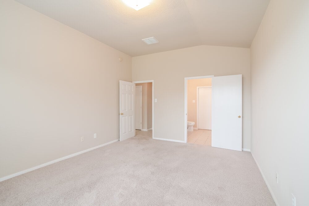 Building Photo - 6831 Silver Shores Ln