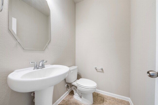 Building Photo - 1234 Willow Plains Ln