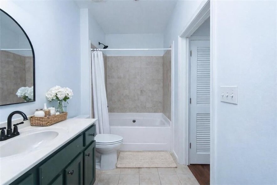 Building Photo - 3040 Peachtree Rd