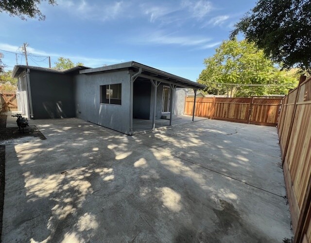 Building Photo - 38016 Vallejo St