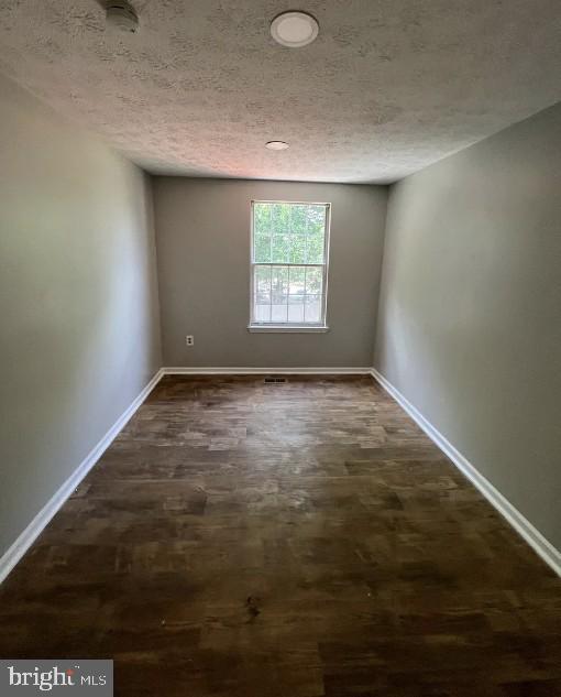 Building Photo - 9410 Squires Ct