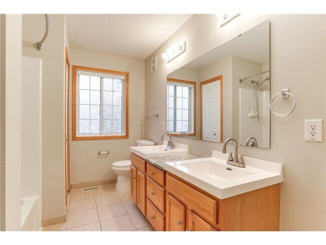 Building Photo - 18171 70th Ave N