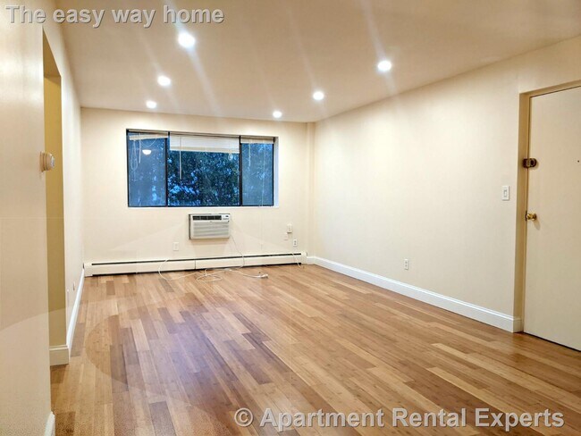 Primary Photo - 20 Cameron Ave