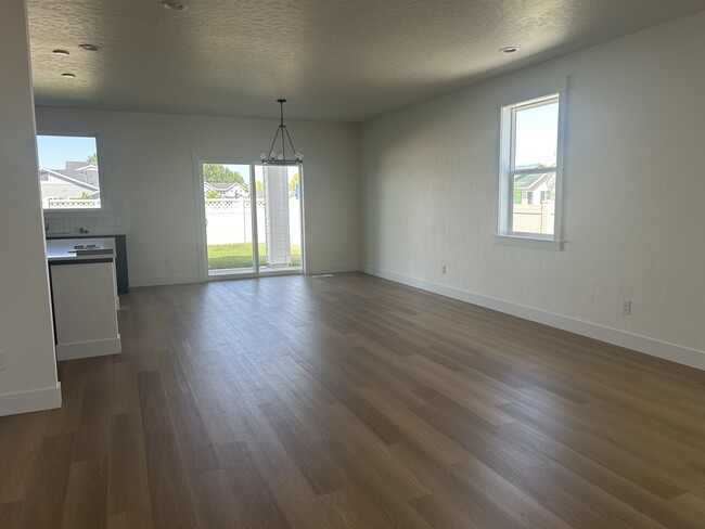 Building Photo - 2287 N June Grass Ave