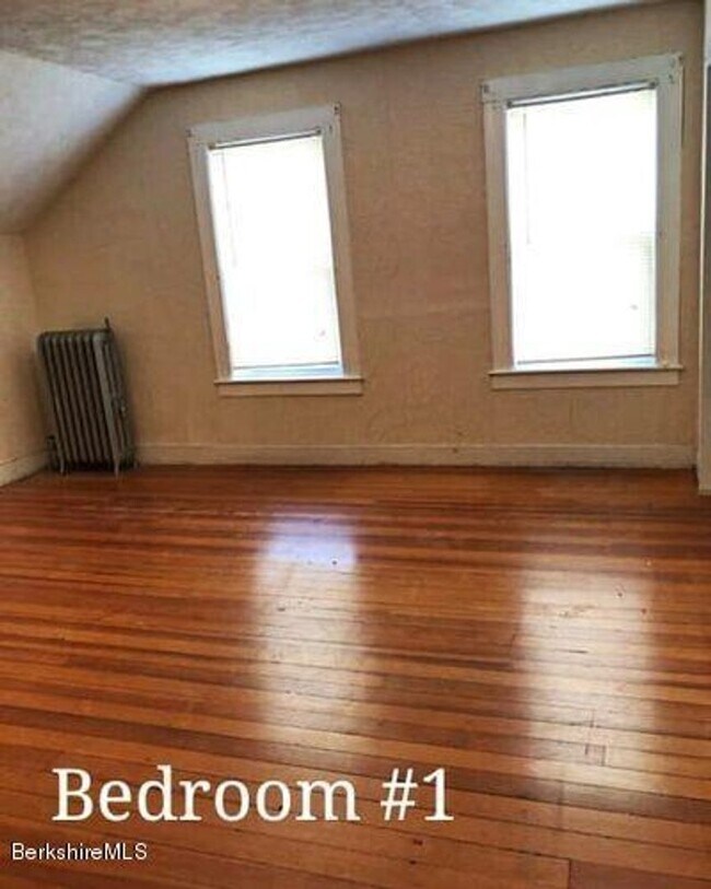 Building Photo - 38 Bryant St