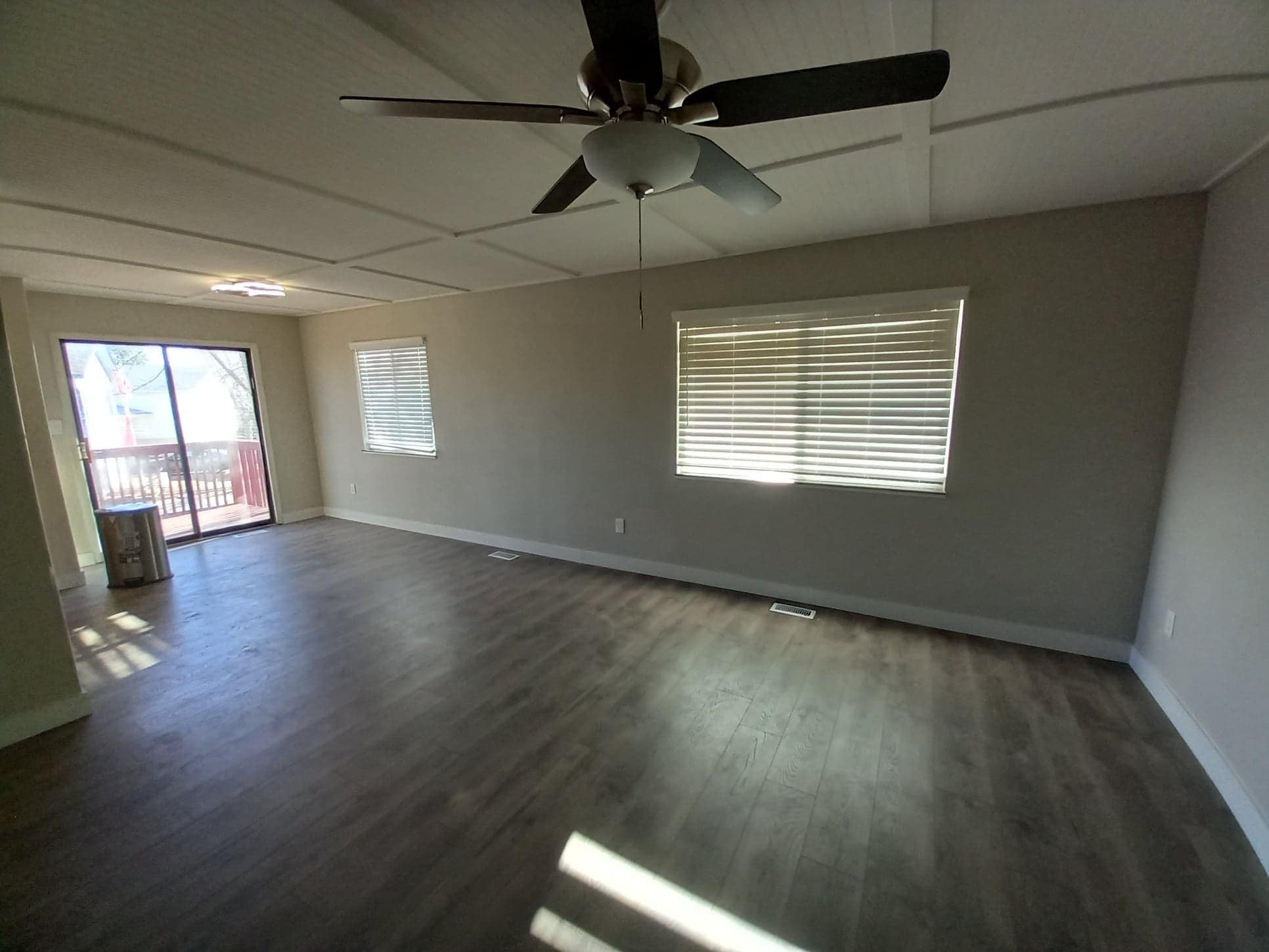 LIVING ROOM - 3136 Moonbeam Cir S